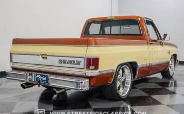 Chevrolet-C-10-Pickup-1983-11