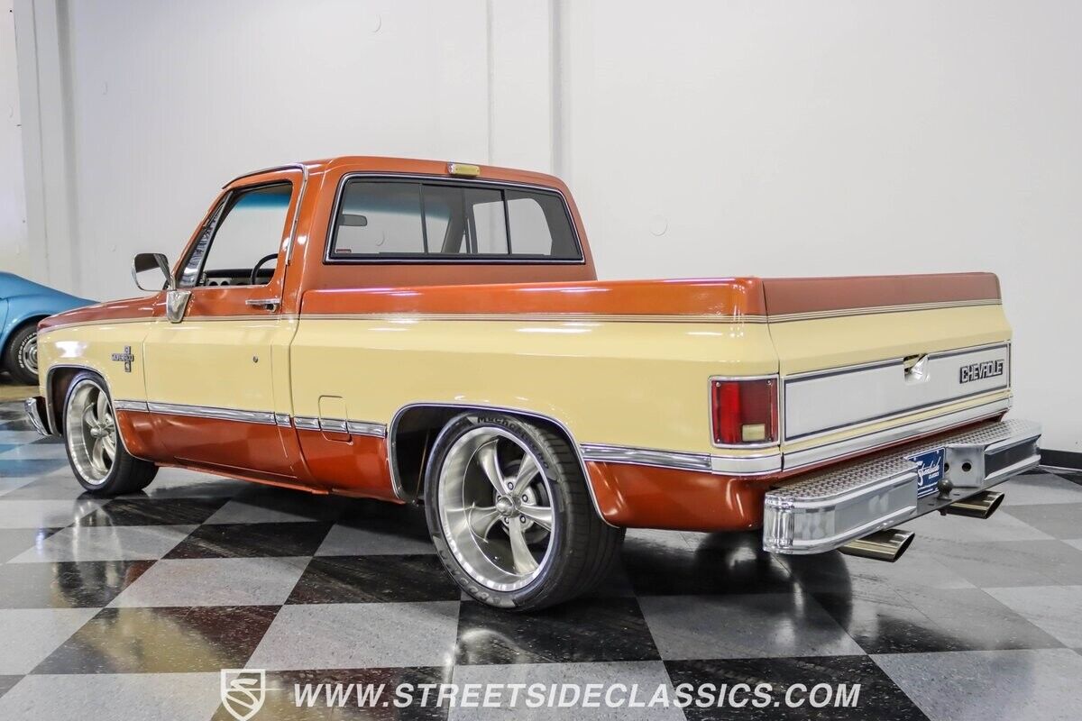 Chevrolet-C-10-Pickup-1983-7