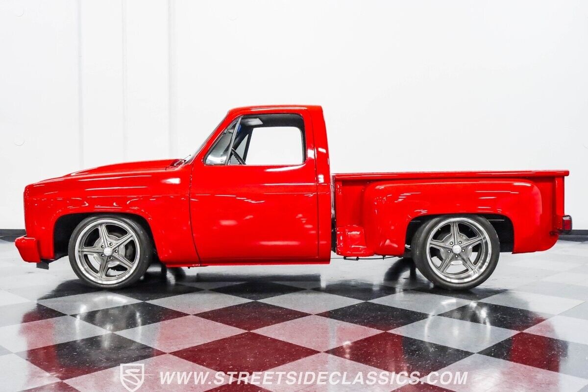 Chevrolet-C-10-Pickup-1984-2