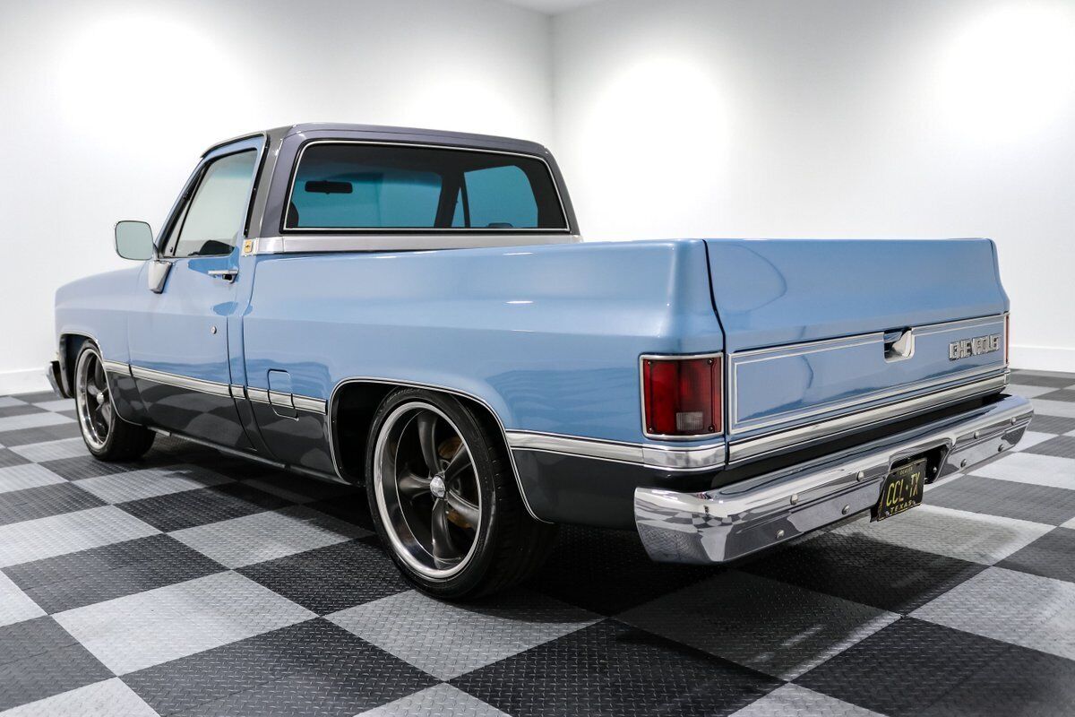 Chevrolet-C-10-Pickup-1984-4