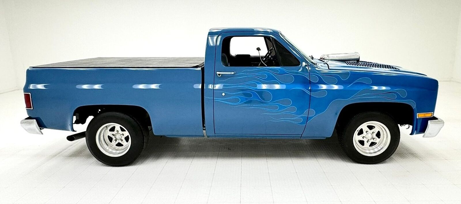 Chevrolet-C-10-Pickup-1984-5