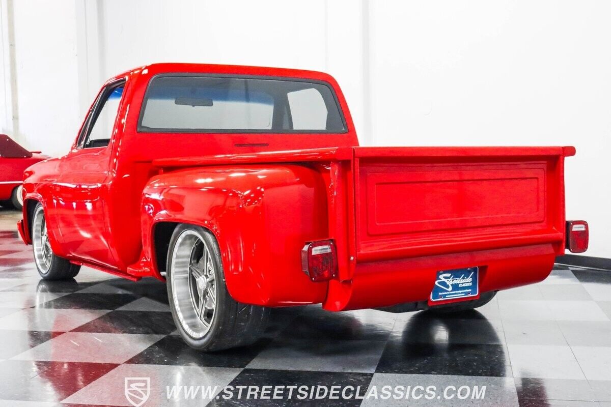 Chevrolet-C-10-Pickup-1984-9