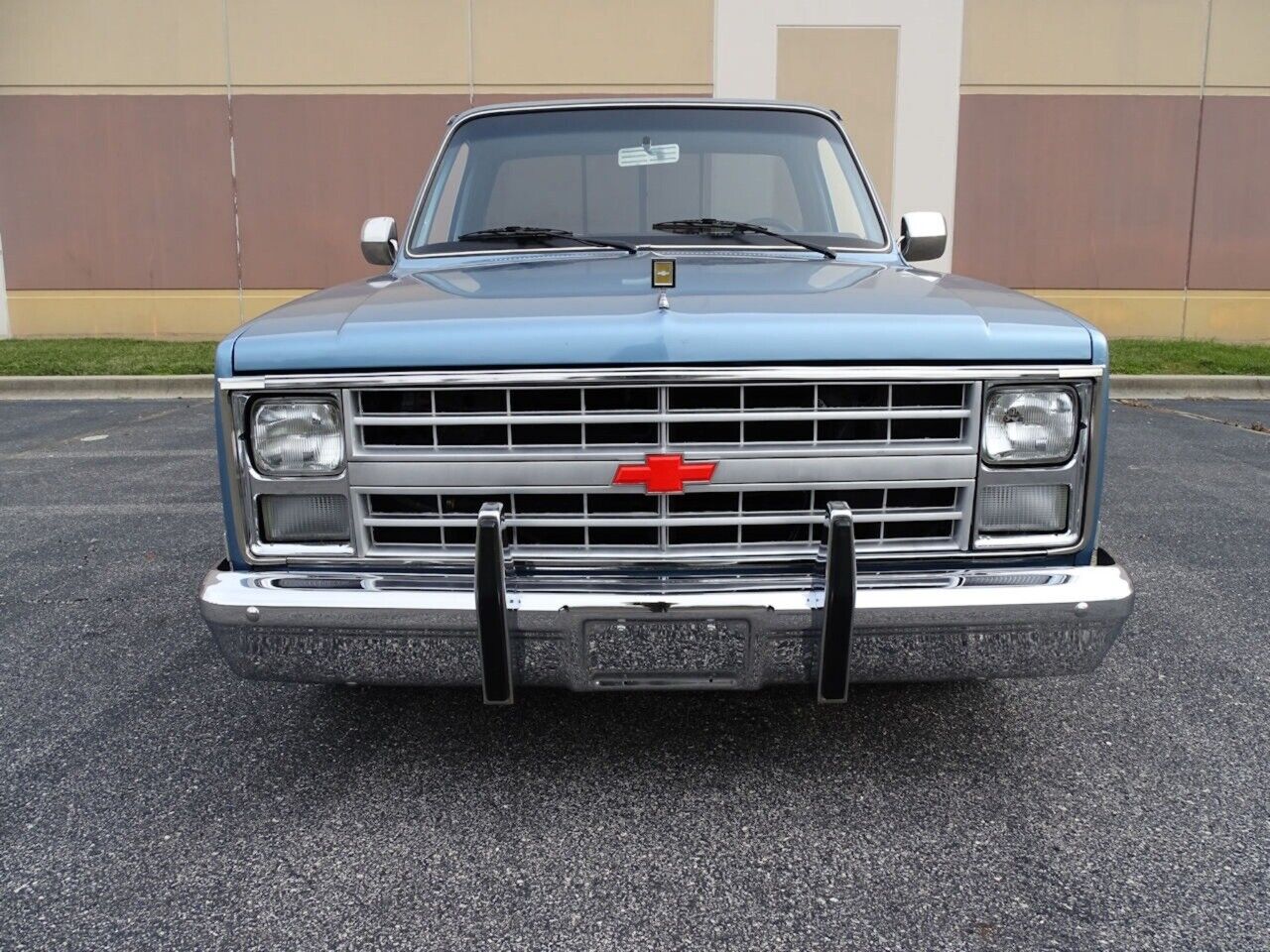 Chevrolet-C-10-Pickup-1985-10