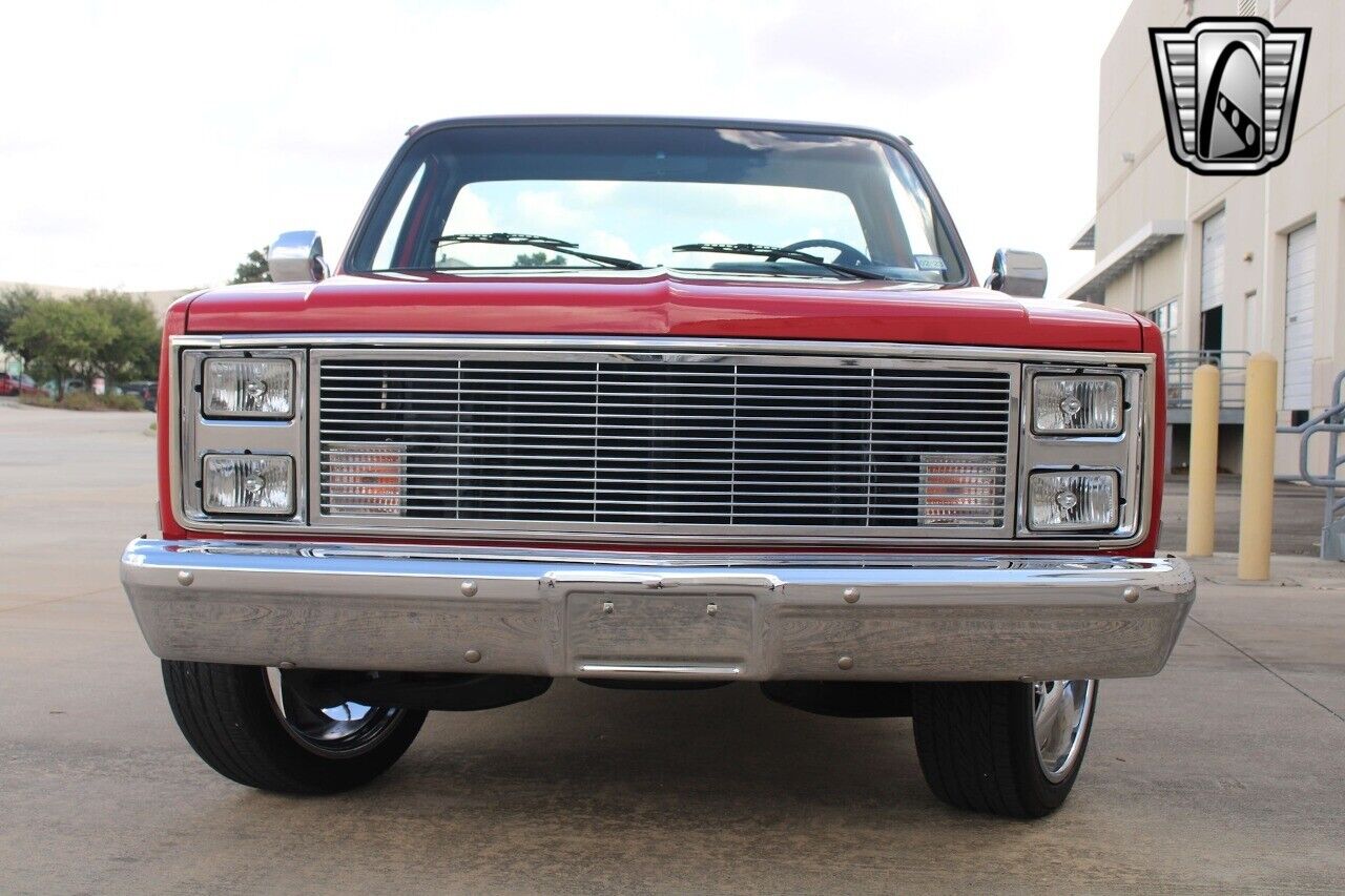 Chevrolet-C-10-Pickup-1985-6