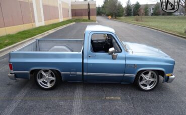 Chevrolet-C-10-Pickup-1985-7