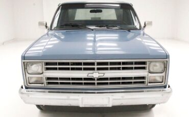 Chevrolet-C-10-Pickup-1986-6