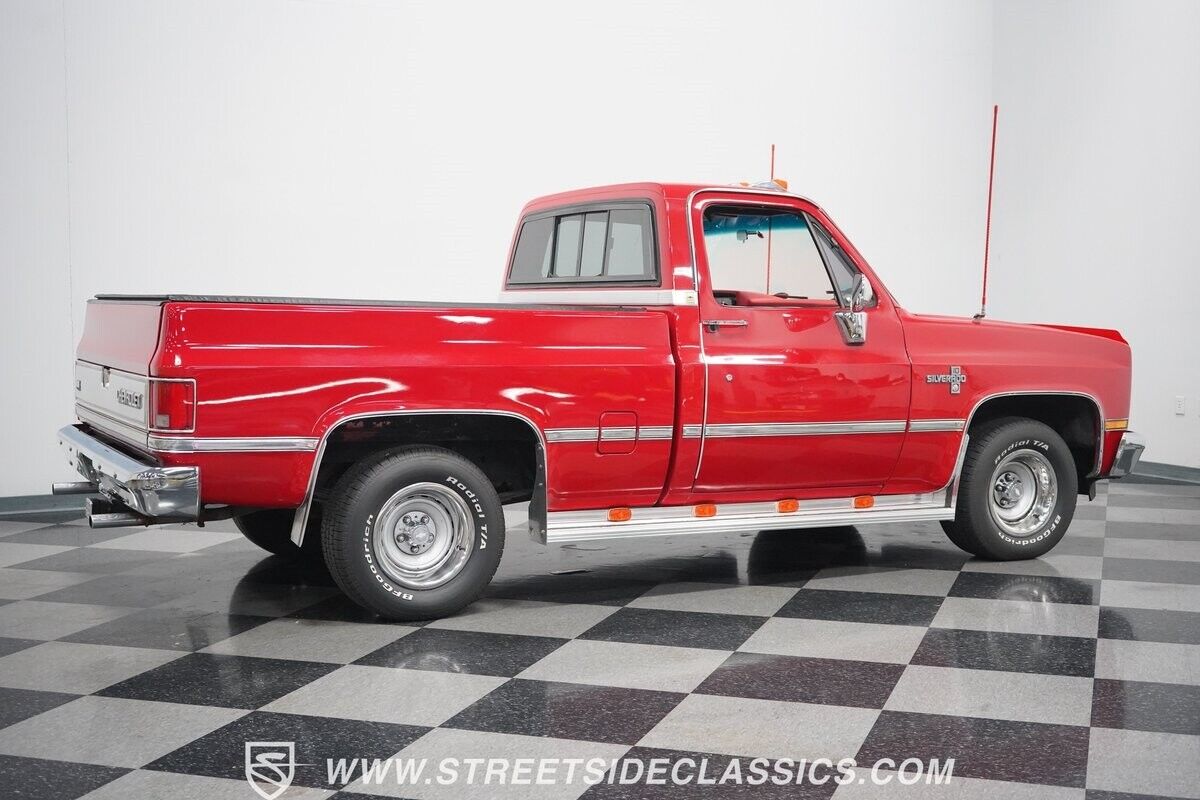 Chevrolet-C-10-Pickup-1987-14