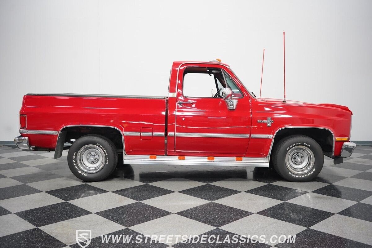 Chevrolet-C-10-Pickup-1987-15