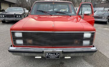 Chevrolet-C-10-Silverado-1986-2