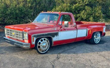 Chevrolet-C-30-camper-special-1978