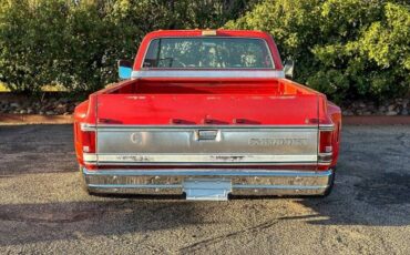 Chevrolet-C-30-camper-special-1978-5