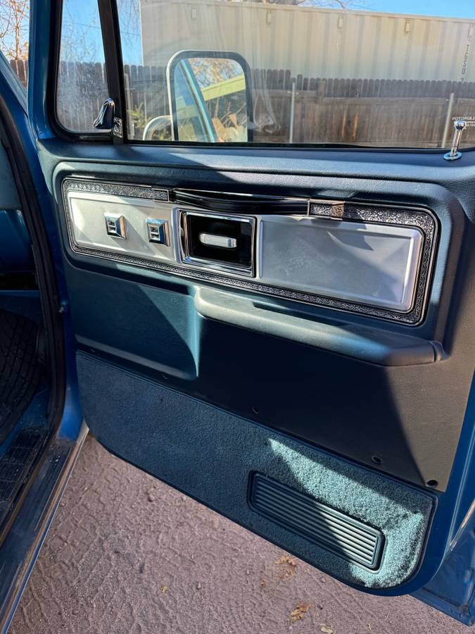 Chevrolet-C10-1979-8