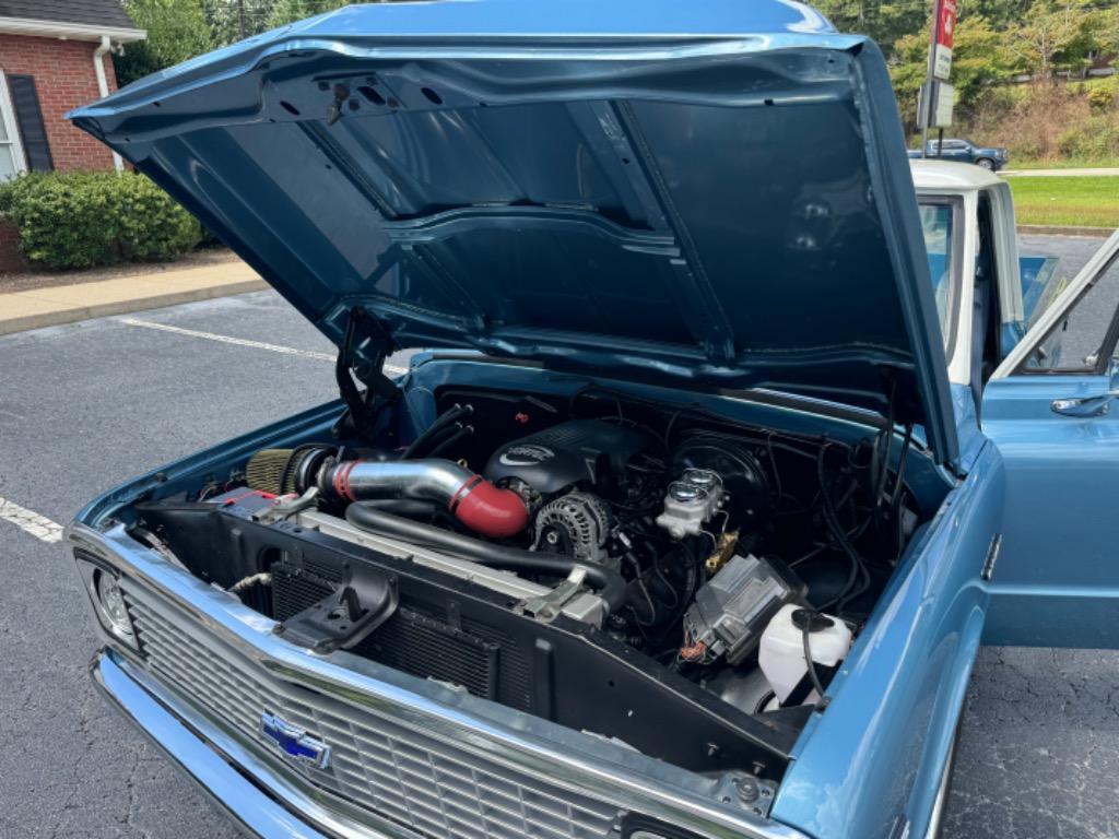 Chevrolet-C10-LS-4L60E-AC-fresh-build-slick-paint-1972-38