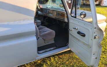 Chevrolet-C10-Panel-1966-4