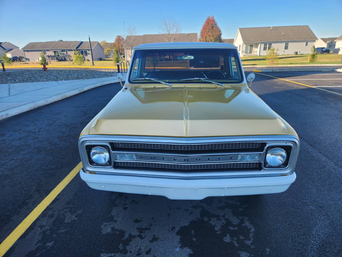 Chevrolet-C10-pickup-1969-3