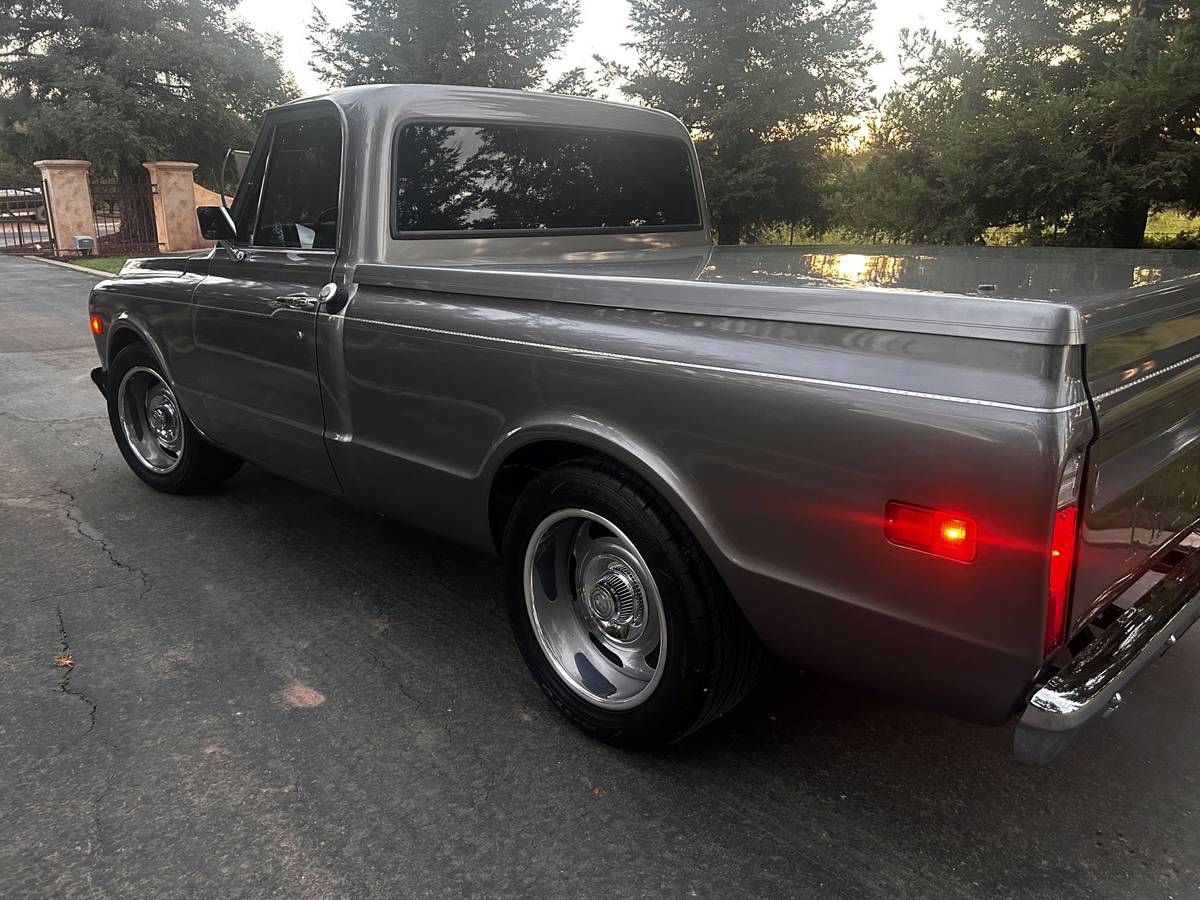 Chevrolet-C10-pickup-1971-17