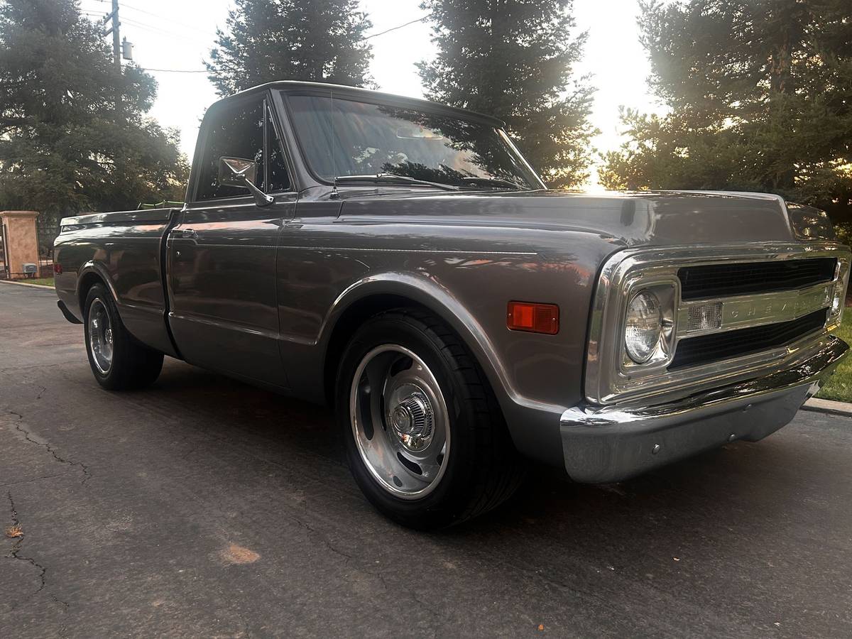 Chevrolet-C10-pickup-1971-4