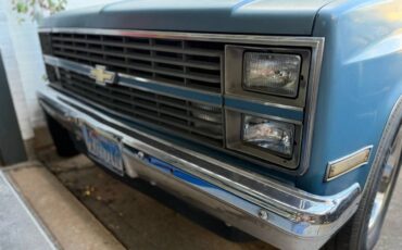 Chevrolet-C10-silverado-1984-2