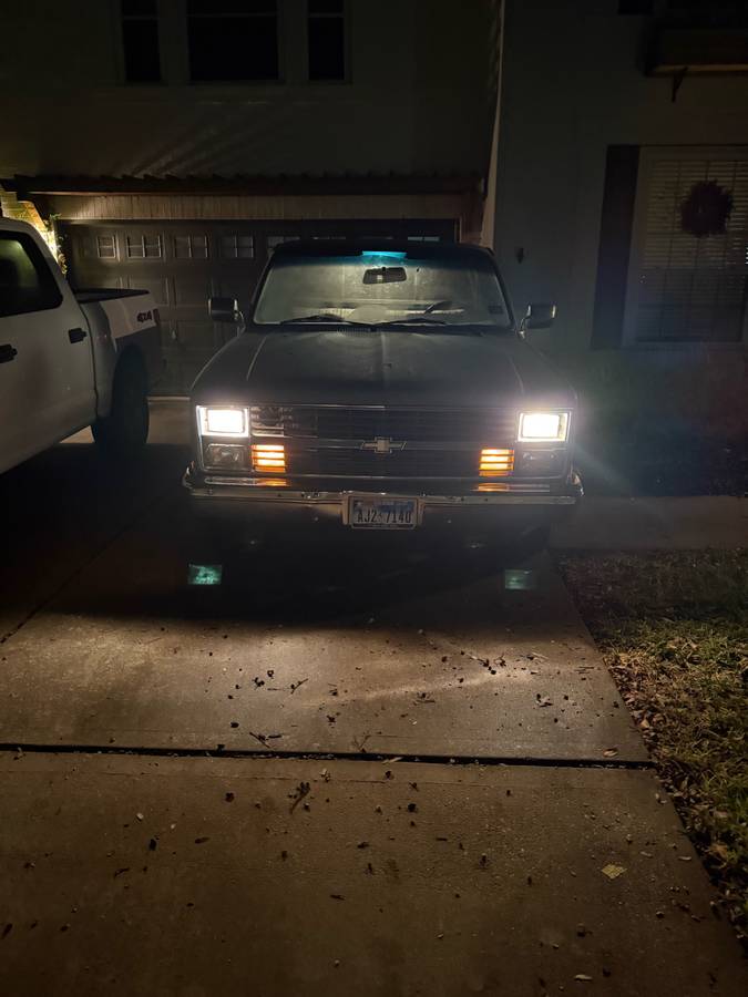 Chevrolet-C10-silverado-1984-8