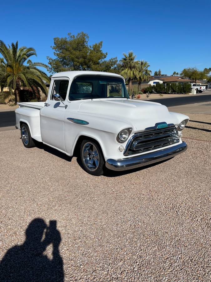 Chevrolet-C10-truck-1957-4