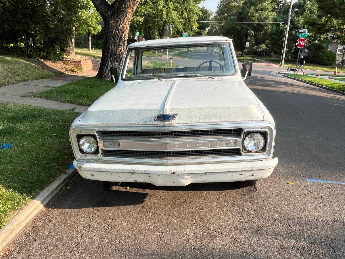 Chevrolet-C10-truck-1969-3