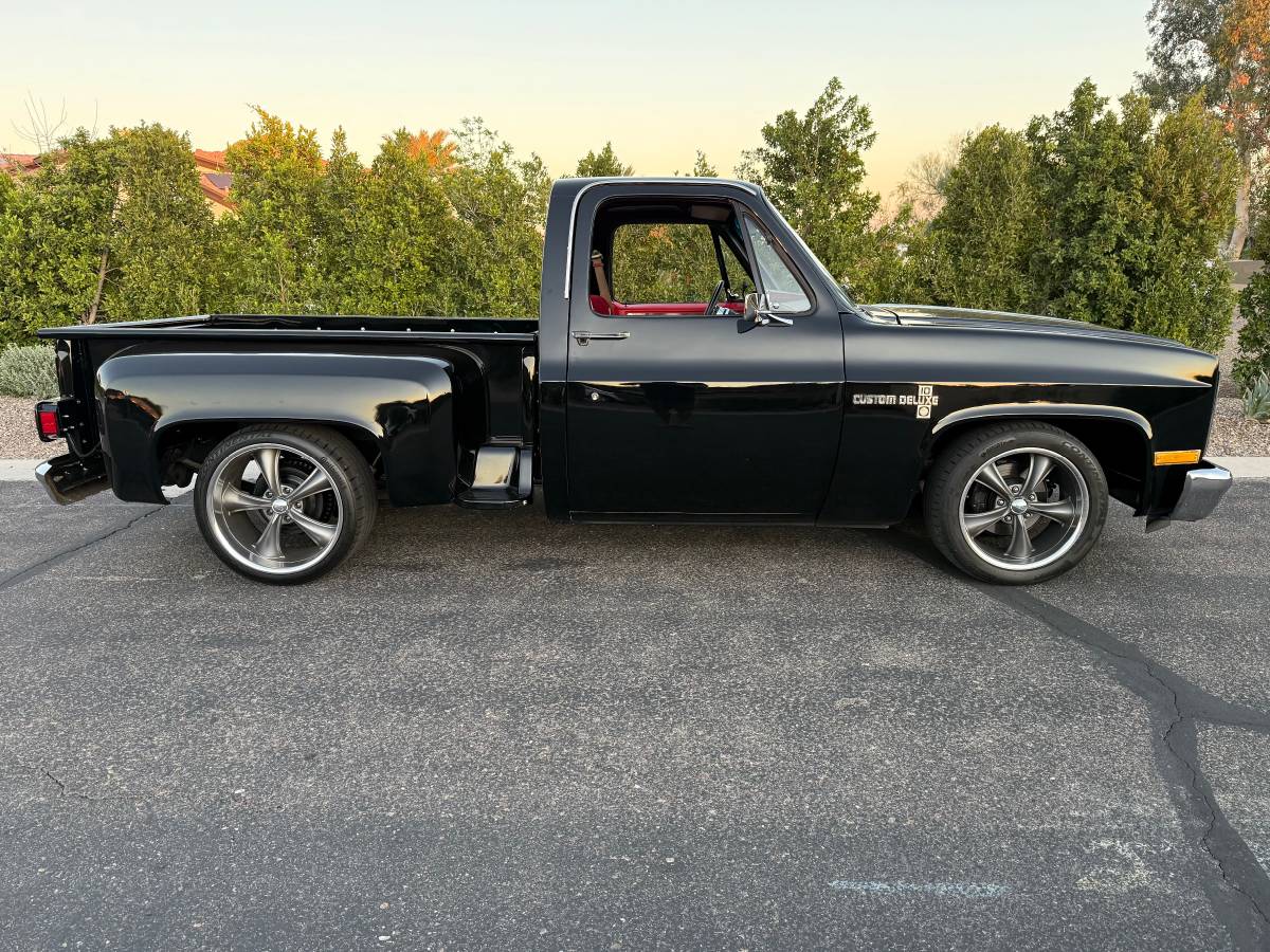 Chevrolet-C10-truck-1981-1