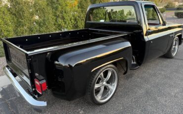 Chevrolet-C10-truck-1981-2