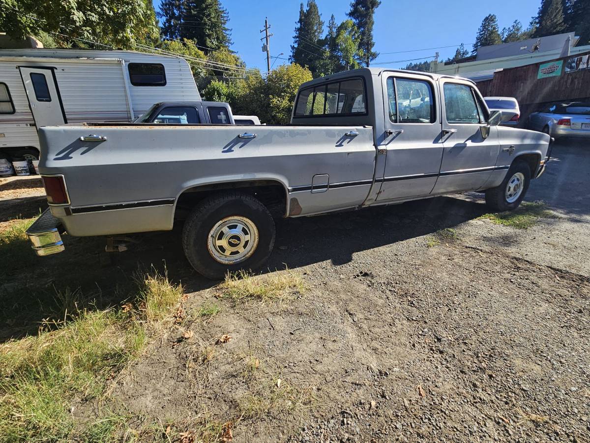 Chevrolet-C30-1984-4