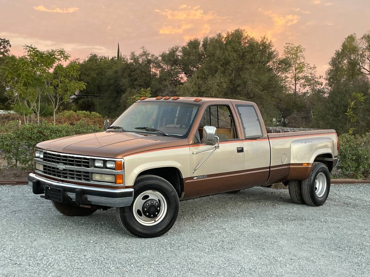 Chevrolet-C3500-extended-cab-1989-1