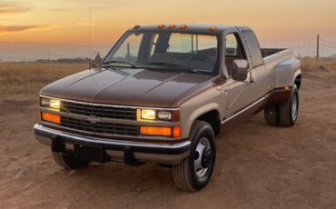 Chevrolet-C3500-extended-cab-1989-10