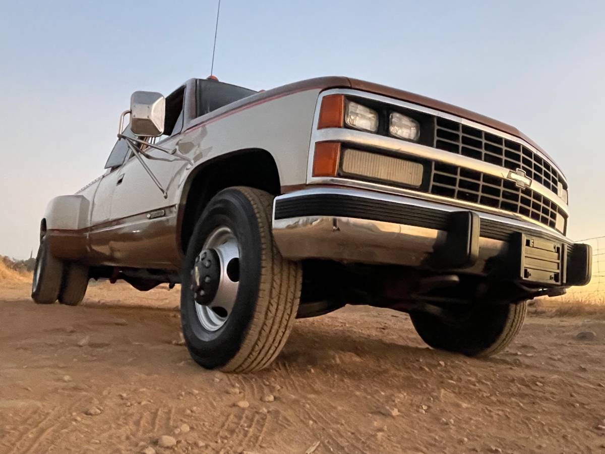 Chevrolet-C3500-extended-cab-1989-5