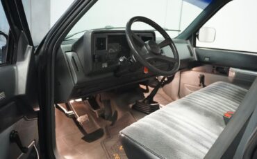 Chevrolet-CK-Pickup-1500-Pickup-1988-4