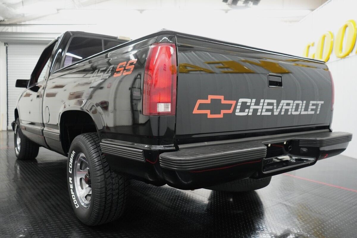 Chevrolet-CK-Pickup-1500-Pickup-1990-7