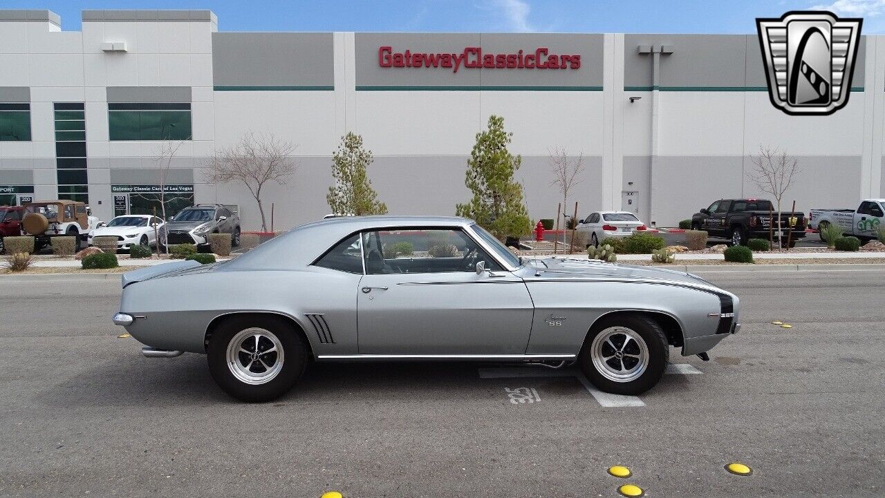 Chevrolet-Camaro-1969-4