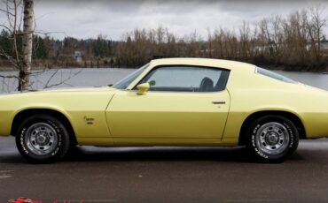 Chevrolet-Camaro-1973