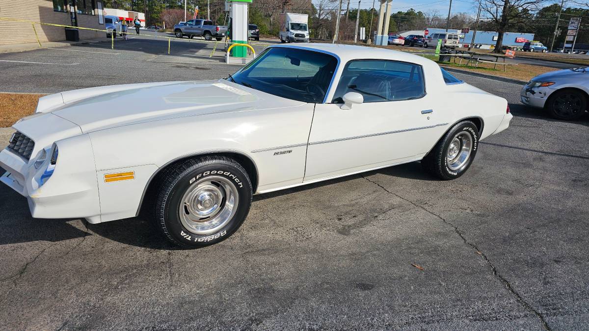 Chevrolet-Camaro-1978-11