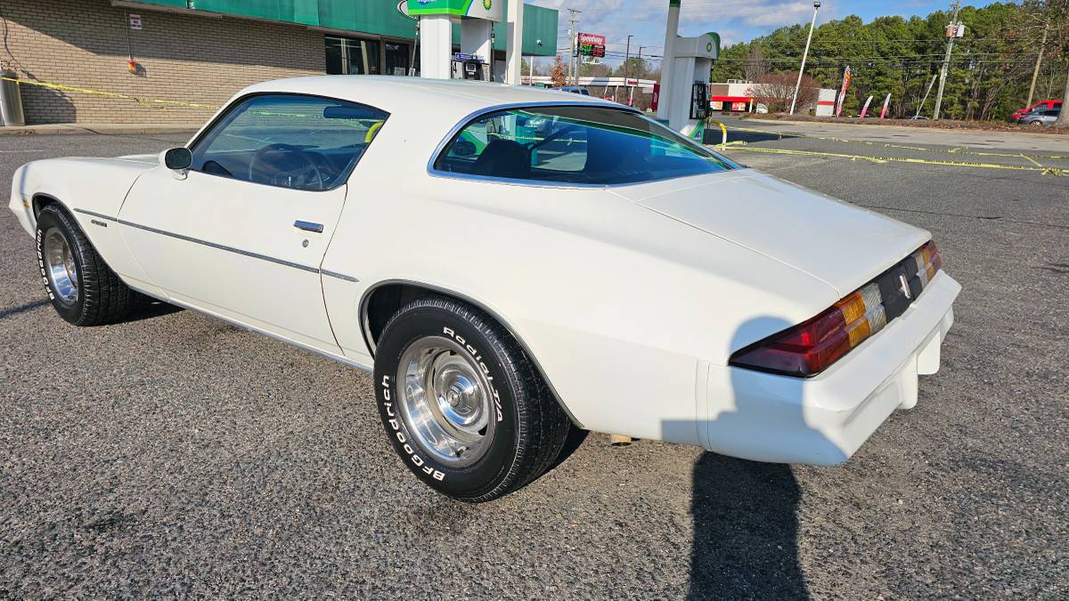 Chevrolet-Camaro-1978-9