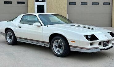 Chevrolet-Camaro-1984-4