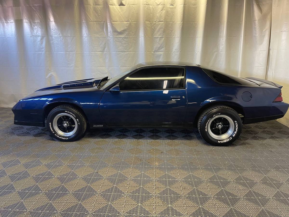 Chevrolet-Camaro-1984-5