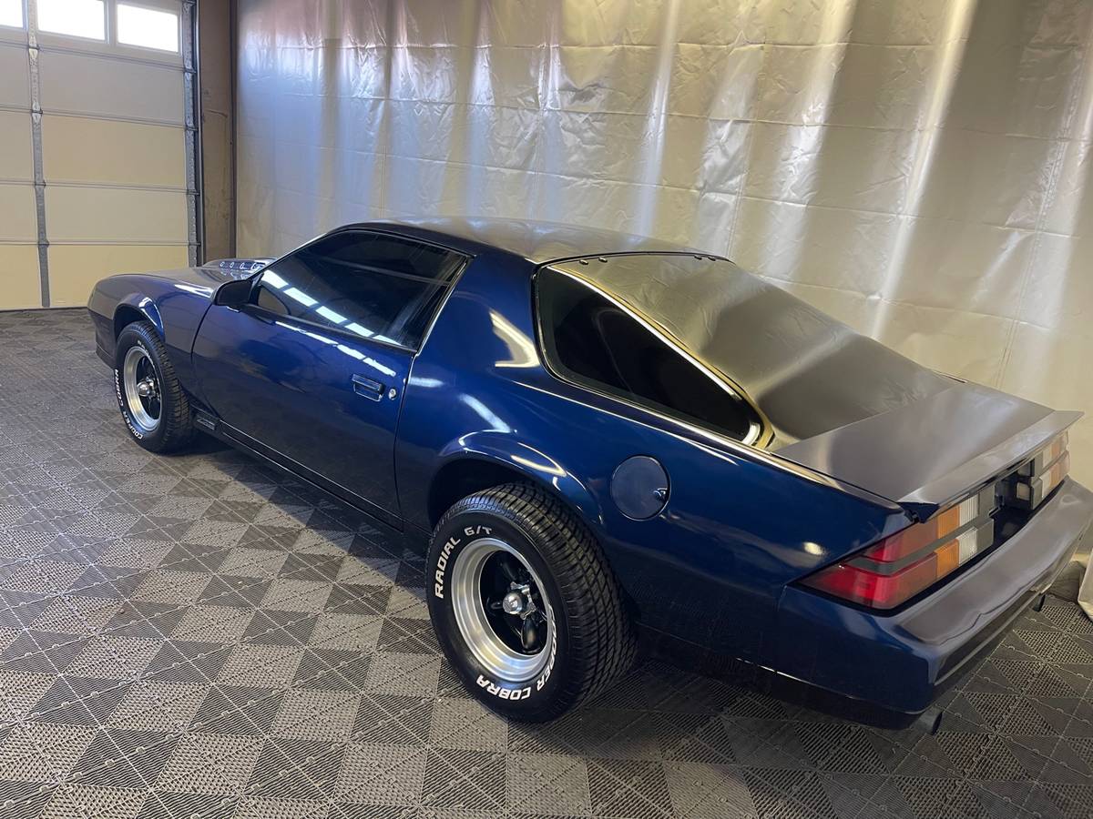 Chevrolet-Camaro-1984-6