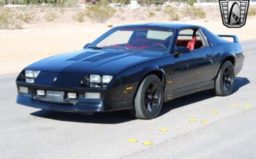 Chevrolet-Camaro-1987-3