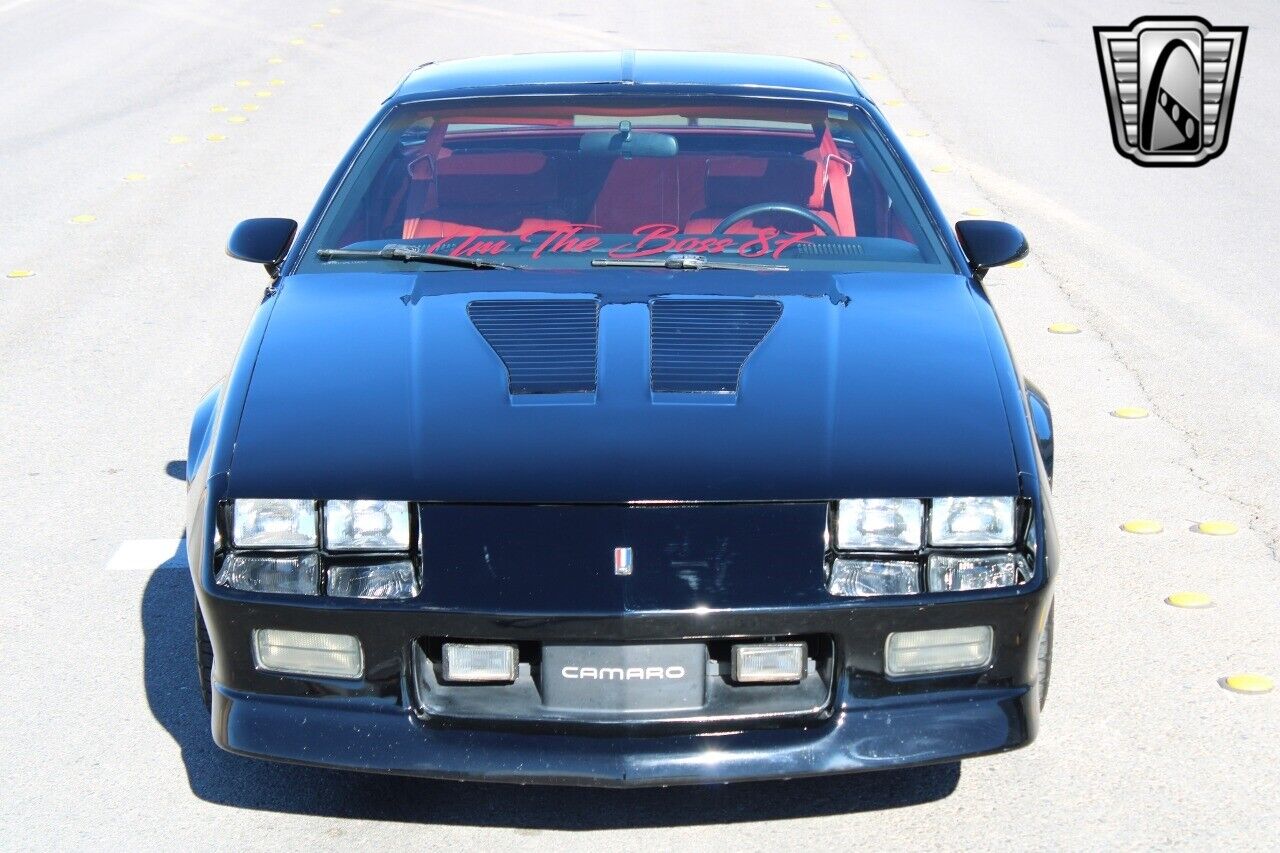 Chevrolet-Camaro-1987-4