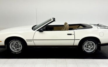 Chevrolet-Camaro-Cabriolet-1987-3