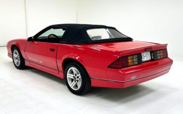 Chevrolet-Camaro-Cabriolet-1987-4