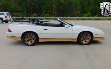 Chevrolet-Camaro-Cabriolet-1988-5