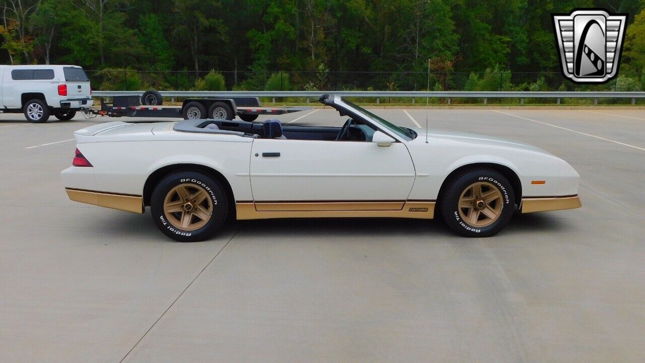 Chevrolet-Camaro-Cabriolet-1988-5