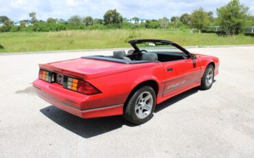 Chevrolet-Camaro-Cabriolet-1988-7