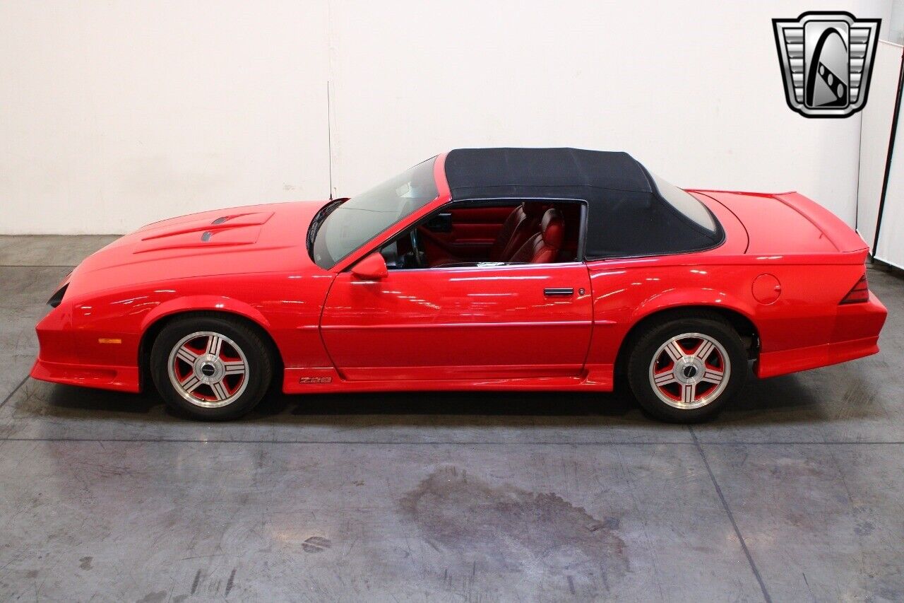 Chevrolet-Camaro-Cabriolet-1991-9