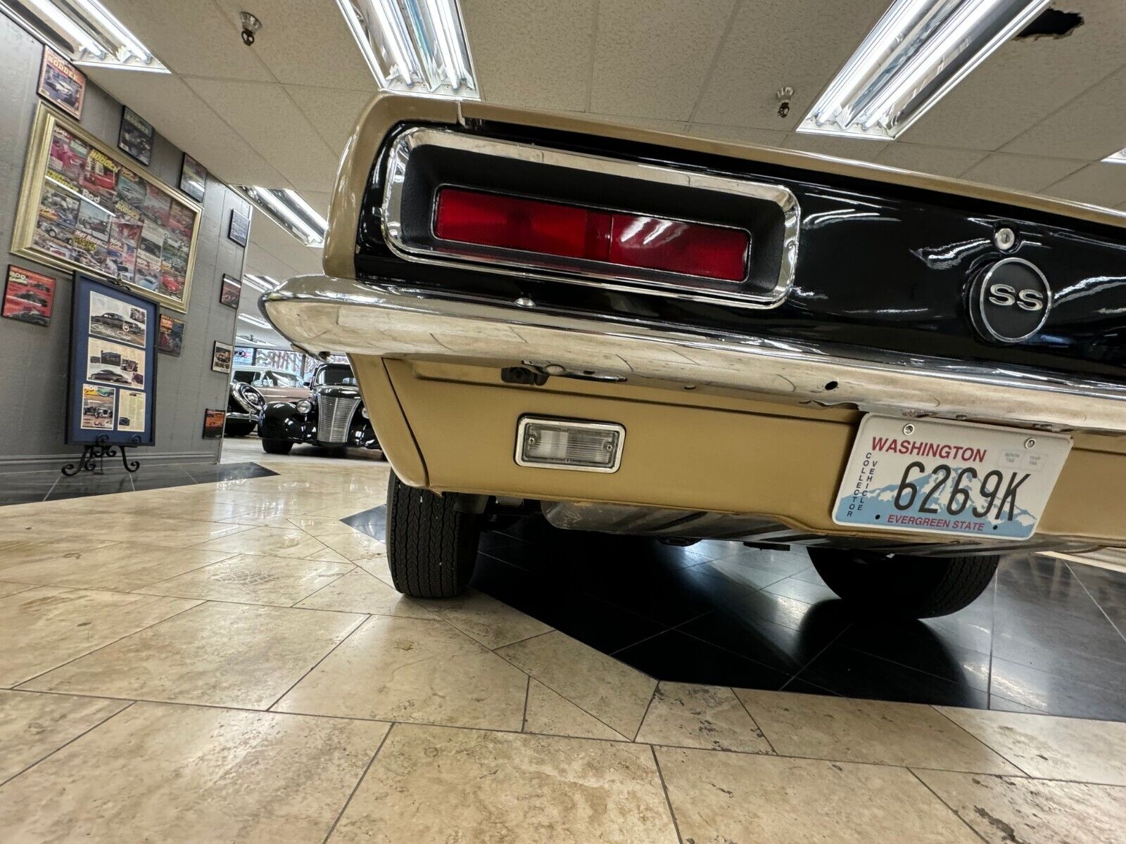 Chevrolet-Camaro-Coupe-1967-16