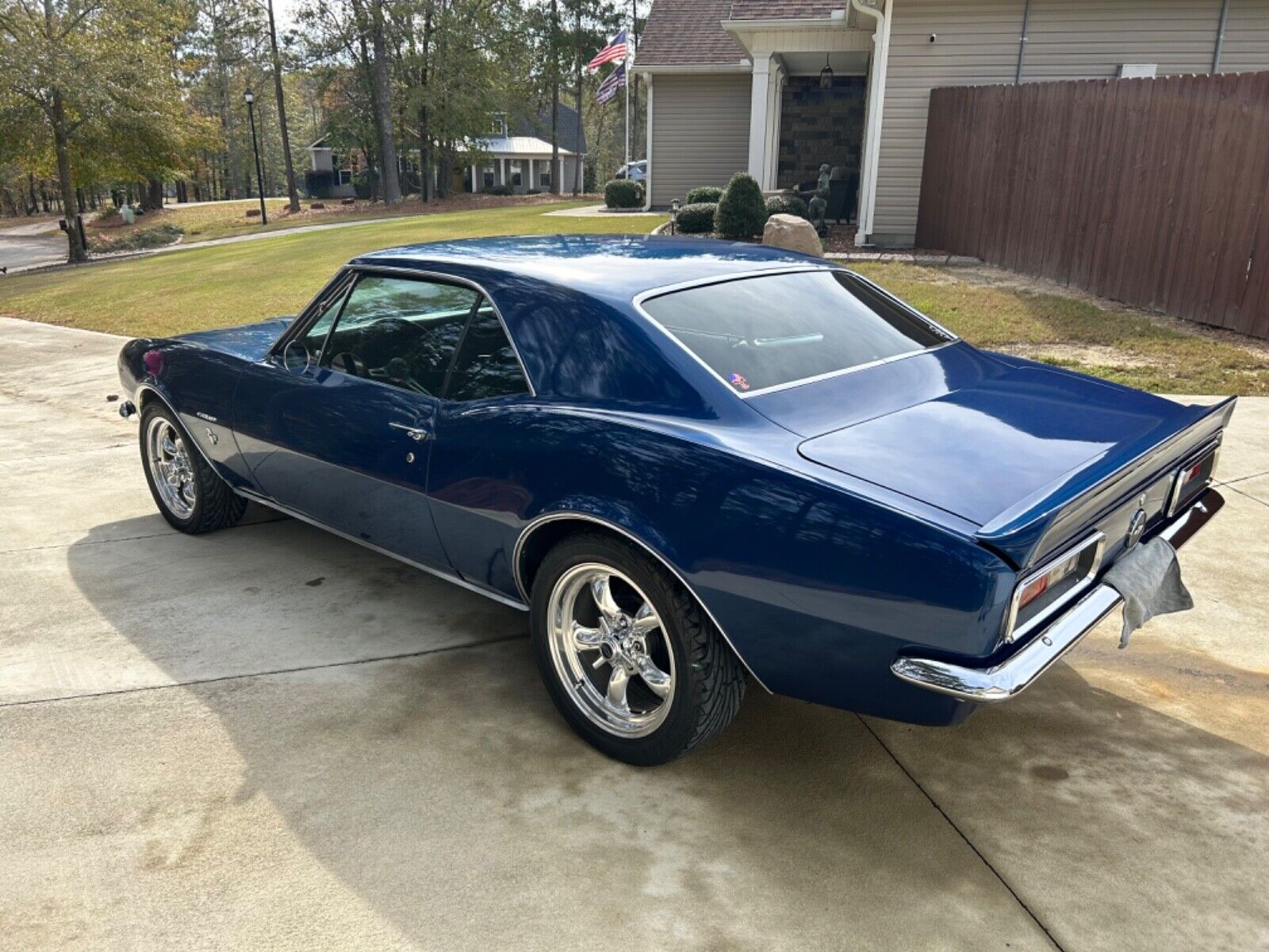 Chevrolet-Camaro-Coupe-1967-3